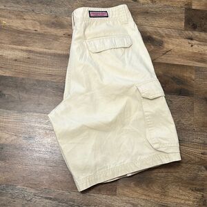Vineyard Vines cargo shorts size 32
